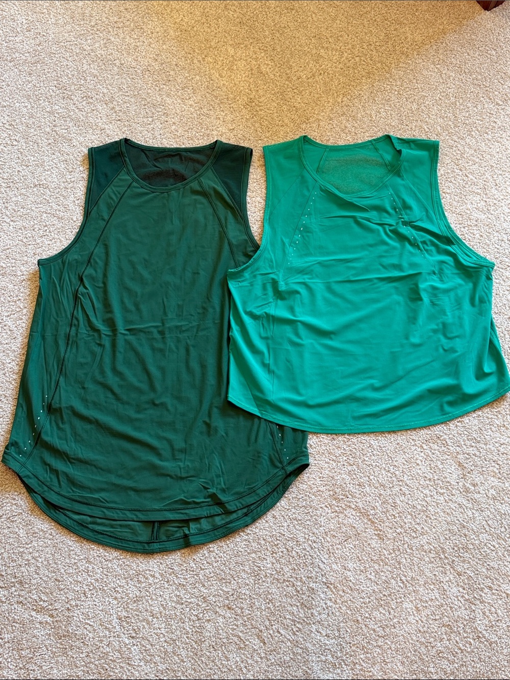 Lululemon Tank Bundle – Green Athletic Tops (2 pcs)